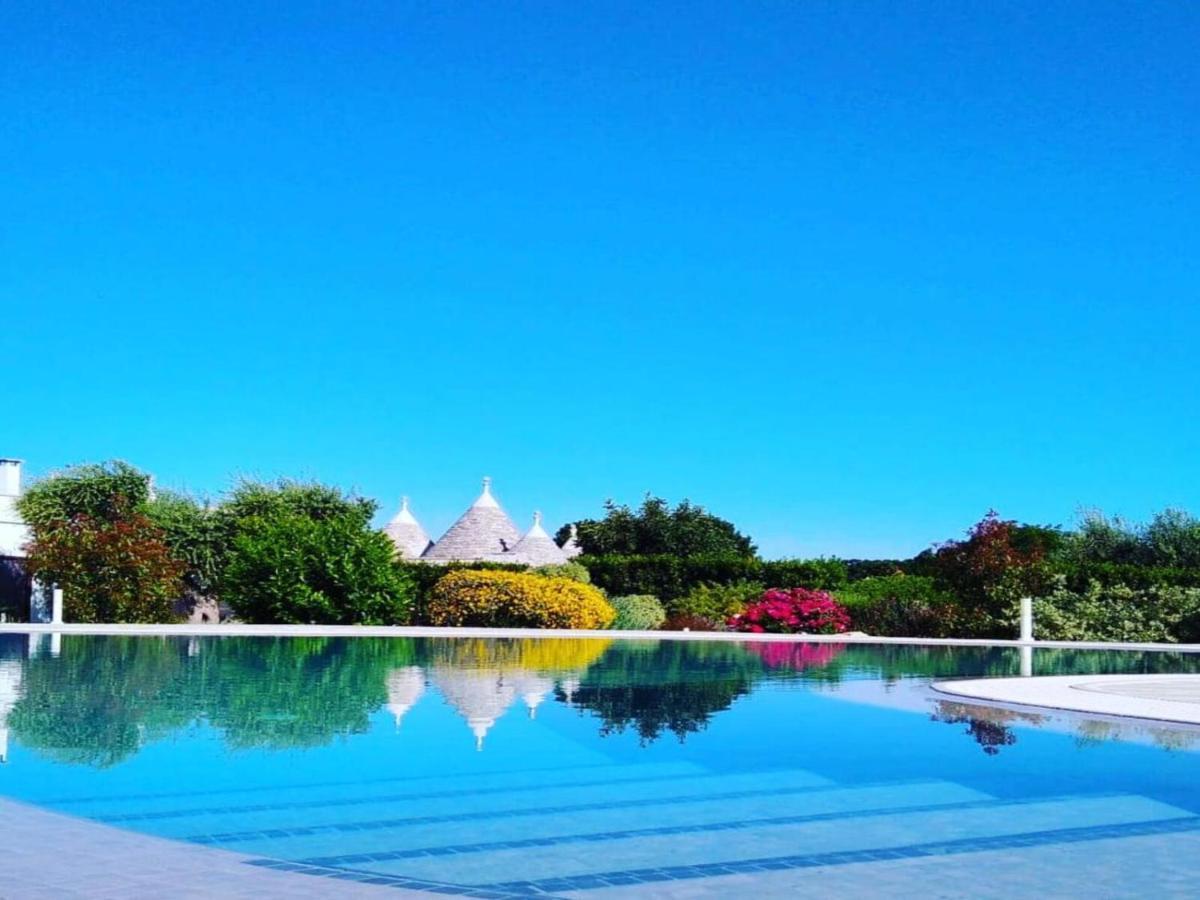 مبيت وإفطار لوكوروتوندو Trulli Isago المظهر الخارجي الصورة