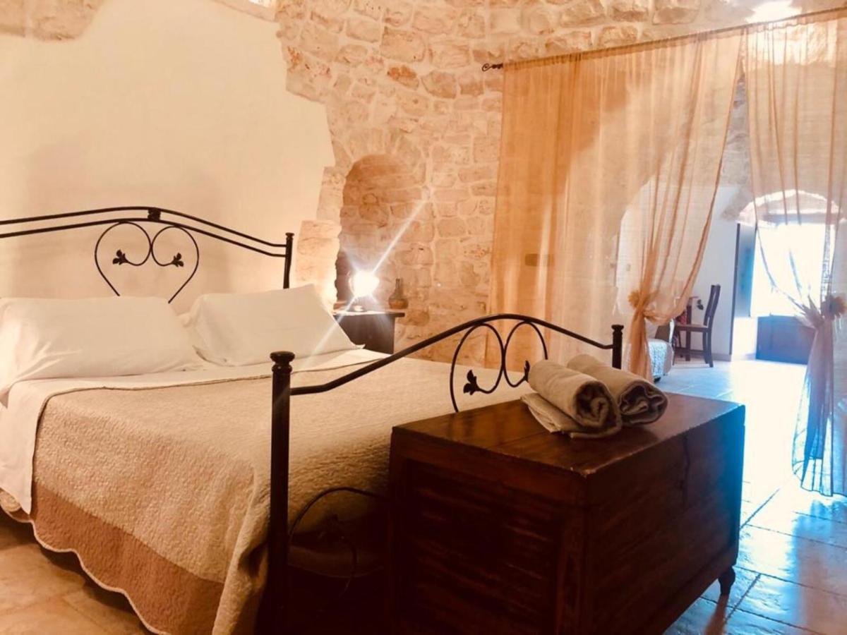 مبيت وإفطار لوكوروتوندو Trulli Isago المظهر الخارجي الصورة