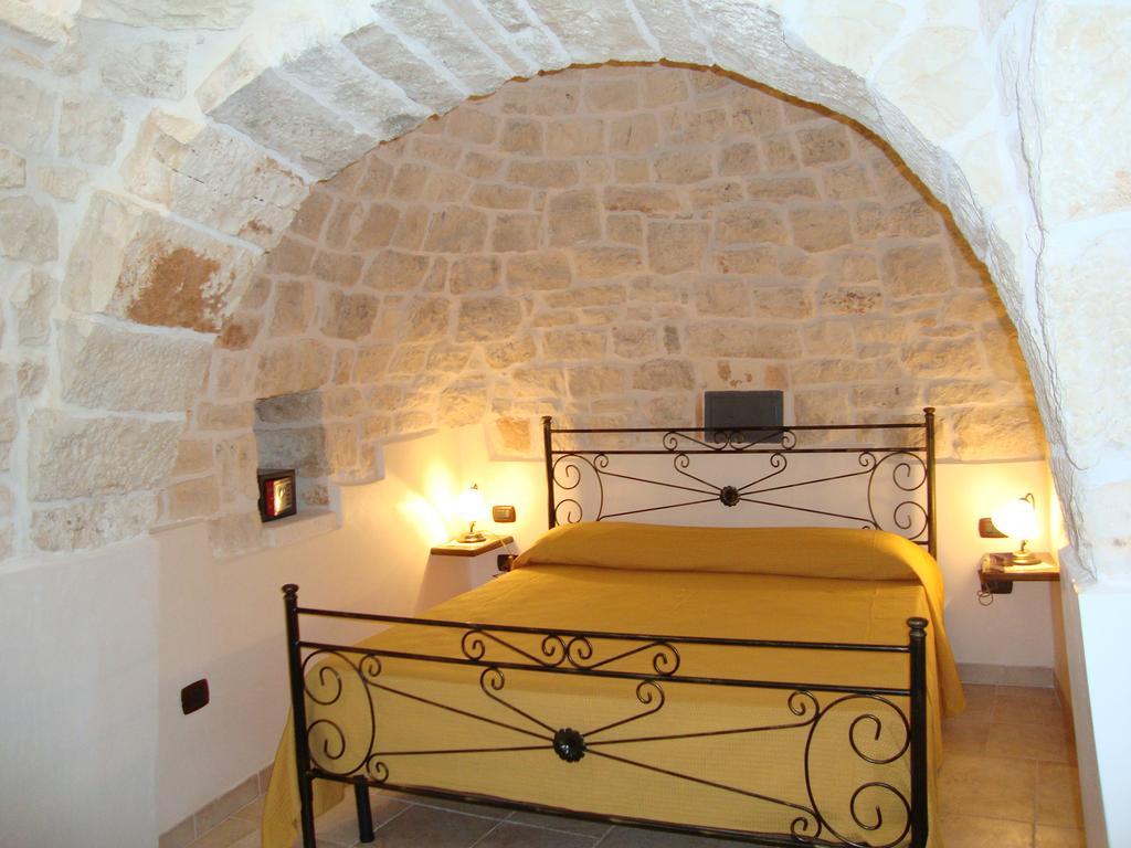 مبيت وإفطار لوكوروتوندو Trulli Isago المظهر الخارجي الصورة