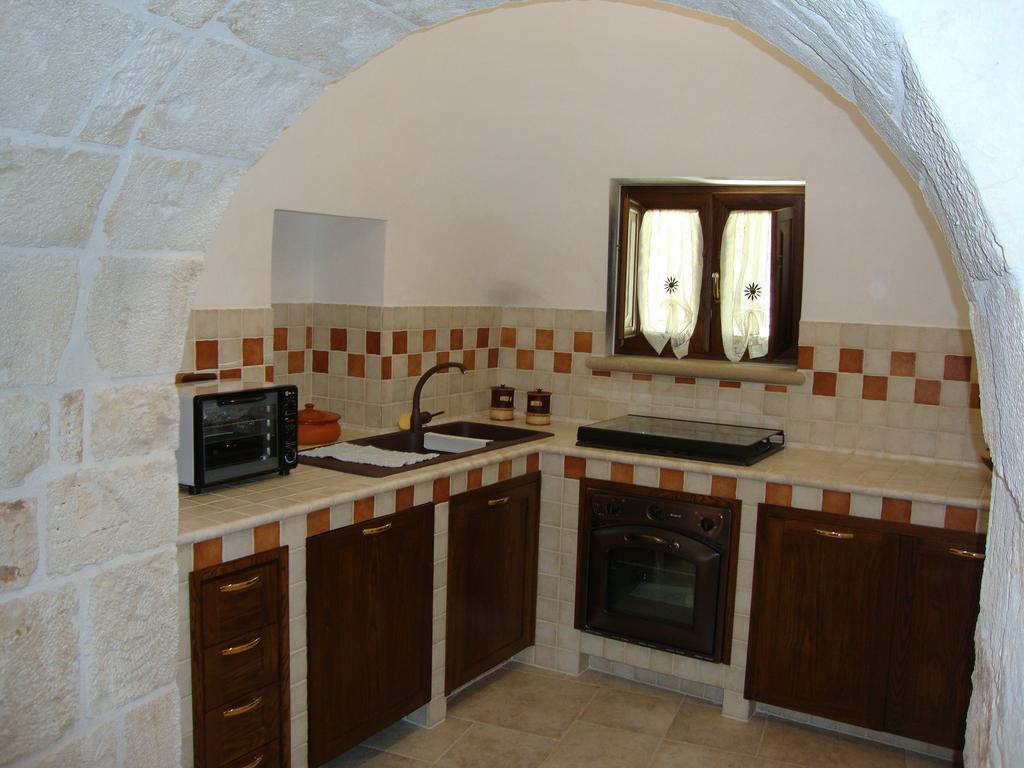 مبيت وإفطار لوكوروتوندو Trulli Isago المظهر الخارجي الصورة