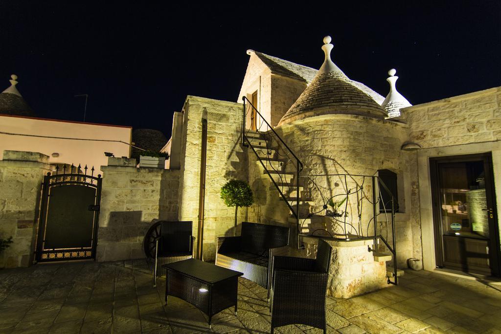 مبيت وإفطار لوكوروتوندو Trulli Isago المظهر الخارجي الصورة