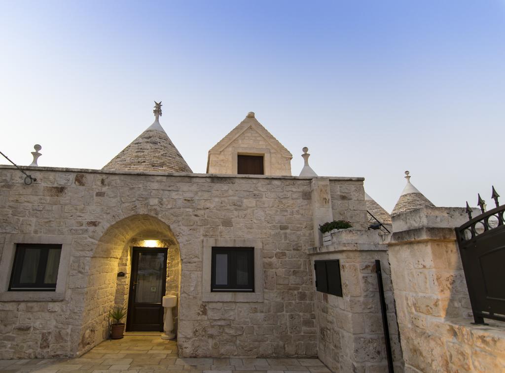 مبيت وإفطار لوكوروتوندو Trulli Isago المظهر الخارجي الصورة