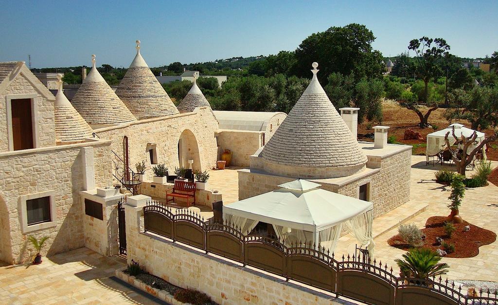 مبيت وإفطار لوكوروتوندو Trulli Isago المظهر الخارجي الصورة