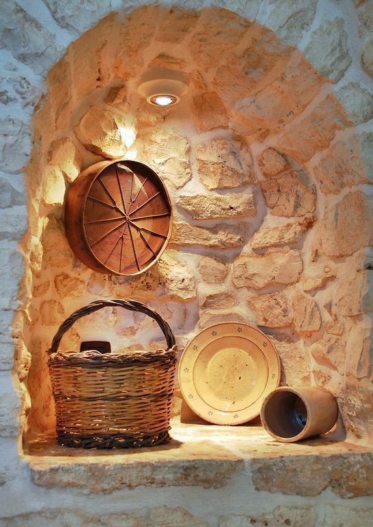 مبيت وإفطار لوكوروتوندو Trulli Isago المظهر الخارجي الصورة